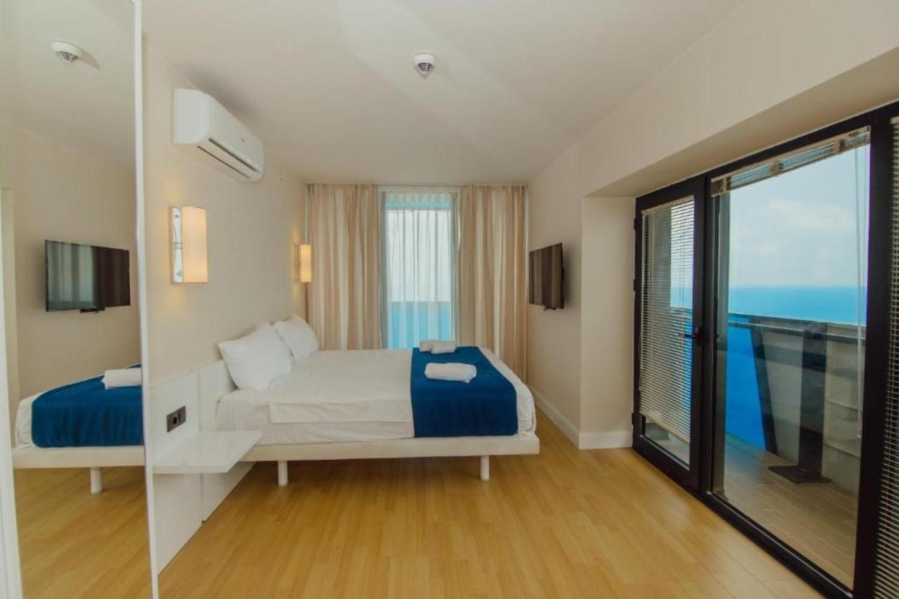 General Sea View Apartments In Orbi City บาทูมิ ภายนอก รูปภาพ